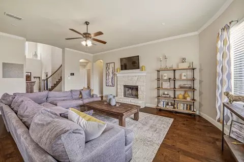 1544 Signature Dr, Weatherford, TX 76087