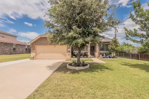 2700 Maci Ct, Seagoville, TX 75159