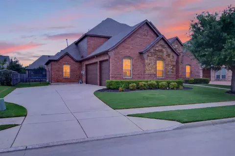 7112 Chimney Creek Dr, North Richland Hills, TX 76182