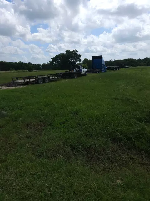 307 N Spikes Rd, Corsicana, TX 75110