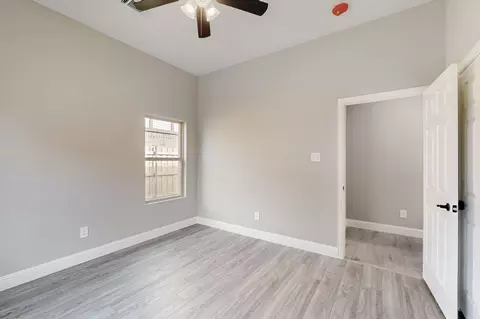 706 Poinsettia, Lancaster, TX 75146