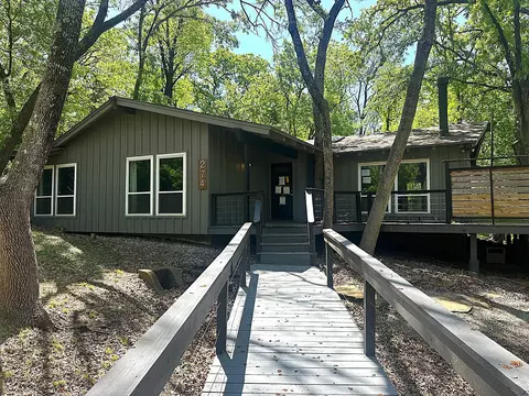 274 Lakecrest Dr, Pottsboro, TX 75076