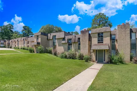 7000 Creswell Rd #114, Shreveport, LA 71106