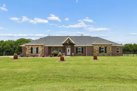 1351 Canales Trl, Farmersville, TX 75442