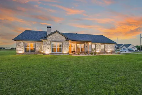 8677 Fm 1553, Leonard, TX 75452