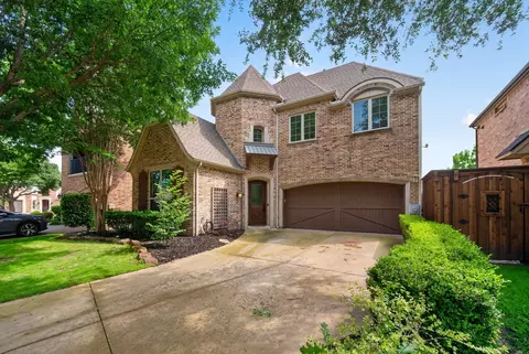 49 Glistening Pond Dr, Frisco, TX 75034