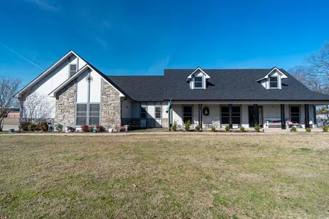 733 Ridgeview Dr, Sherman, TX 75090