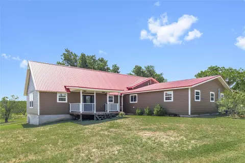 883 Santa Anna Ave, Coleman, TX 76834