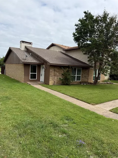 1402 S Carrier Pkwy #110, Grand Prairie, TX 75051