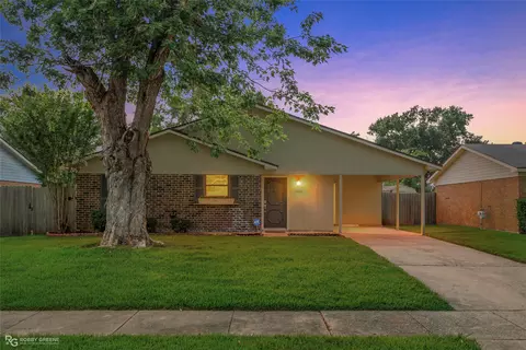 4818 General Scott Pl, Bossier City, LA 71112