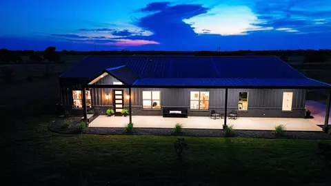 1560 Lacy Dr, Lipan, TX 76462