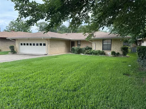 2008 Rocky Cv, Irving, TX 75060
