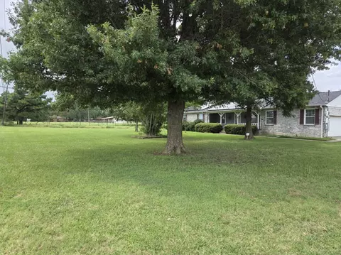 27513 State Highway 56, Whitesboro, TX 76273