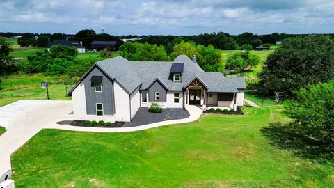 401 Spring Valley Rd, Weatherford, TX 76087