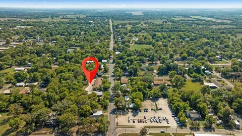 401 S Donoho St, Clarksville, TX 75426