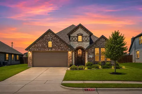 2325 Cambridge Ave, Anna, TX 75409