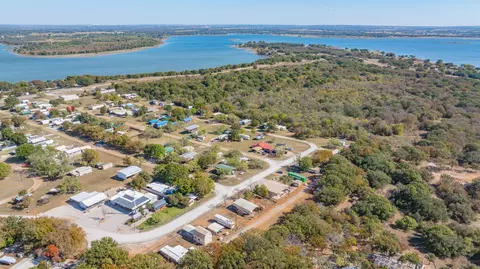 357 Discovery Bay Rd, Comanche, TX 76442 photo 5