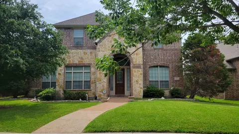 617 York Ct, Lewisville, TX 75056