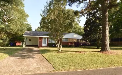 6323 Santa Monica Blvd, Shreveport, LA 71119