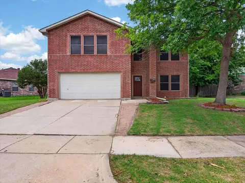 2405 Chestnut Dr, Little Elm, TX 75068