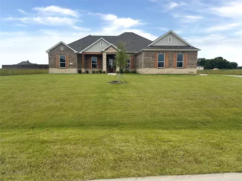 112 Aiden Dr, Waxahachie, TX 75165