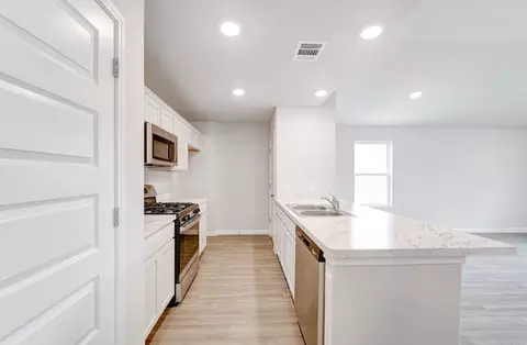 119 Levi Dr, Cleburne, TX 76031 photo 3