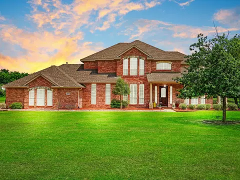 10519 E Clover Ln, Forney, TX 75126