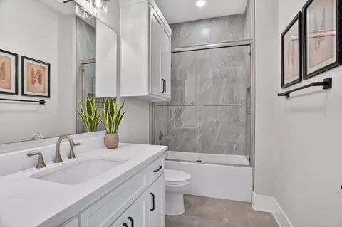 Bath - 220 Cavalier Ct, Strawn, TX 76475 photo 1 of 6