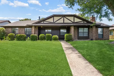 214 Shea St, Garland, TX 75040