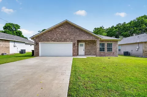 4404 Harris St, Greenville, TX 75401