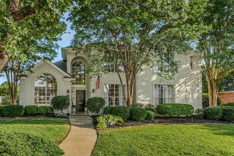 824 Forest Lakes Dr, Keller, TX 76248