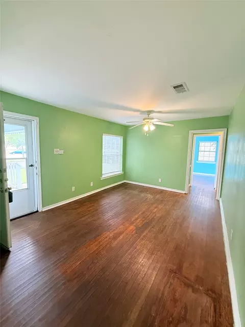 11827 Gaston Pkwy, Dallas, TX 75218