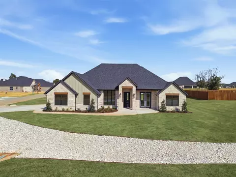 2148 Middlewood Cir, Granbury, TX 76049