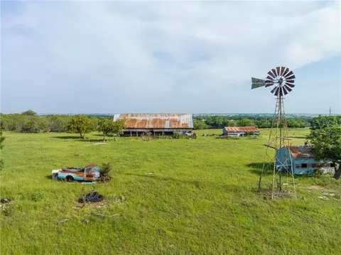 16401 Cedar Rock Pkwy, Crawford, TX 76638
