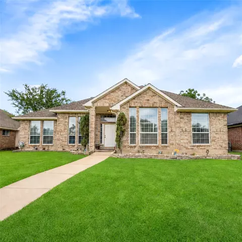 1623 Ariel Dr, Mesquite, TX 75181