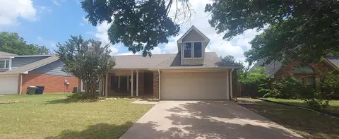 3504 Fairview Dr, Corinth, TX 76210