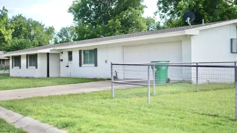 501 N 10th St, San Saba, TX 76877