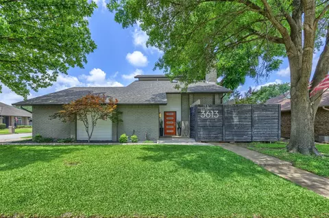 3613 Rolling Meadows Dr, Bedford, TX 76021