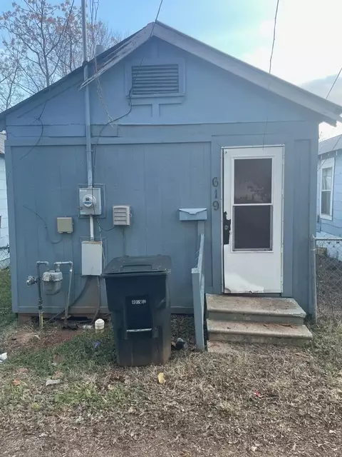 619 Montgomery St, Bossier City, LA 71111