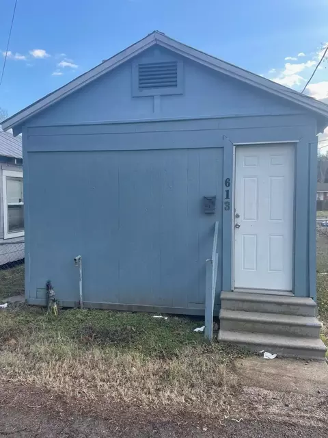 613 Montgomery St, Bossier City, LA 71111