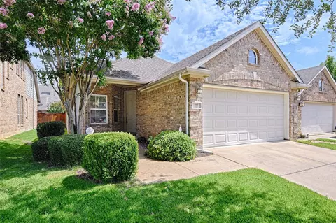 325 Perkins Dr, Argyle, TX 76226