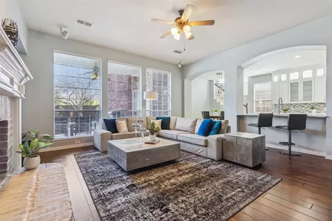9740 Plains Cir, Frisco, TX 75033