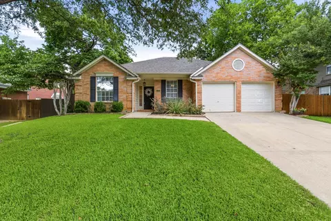 5305 Shadow Glen Dr, Grapevine, TX 76051