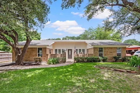 4905 Granite Shoals Ave, Fort Worth, TX 76103