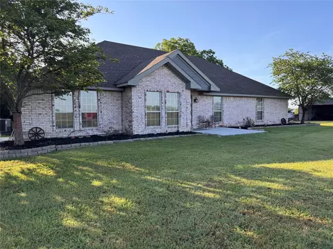 3881 Fm 815, Leonard, TX 75452