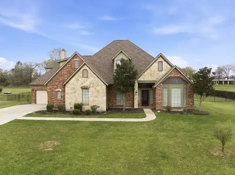 132 Silver Rose Blvd, Burleson, TX 76028