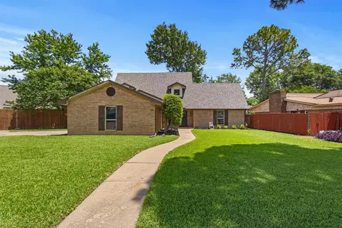 1310 Carriage Dr, Irving, TX 75062