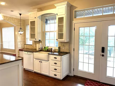 Kitchen - 1170 Brazos Loop, Gholson, TX 76705 photo 3 of 7