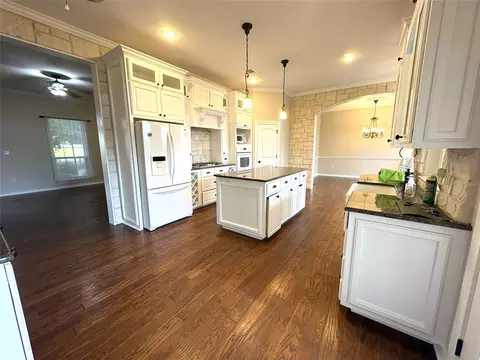 Kitchen - 1170 Brazos Loop, Gholson, TX 76705 photo 1 of 7