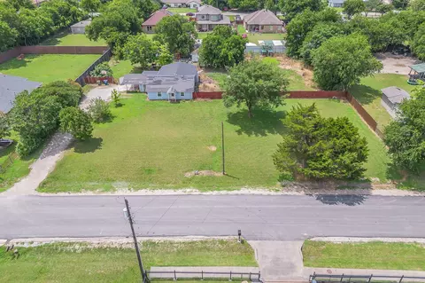 816 Balkan Dr, Lancaster, TX 75134